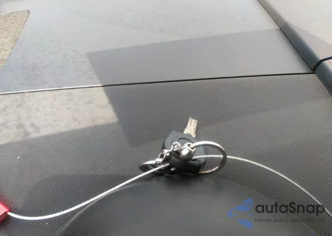 2008 Volkswagen New Beetle Black Tie Edition/Triple White из США, поврежденный, VIN 3VWFW31C98M521453